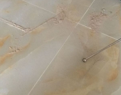 襄垣瓷砖空鼓维修公司分享粘合剂选择不当在瓷砖铺贴过程中可能导致以下问题